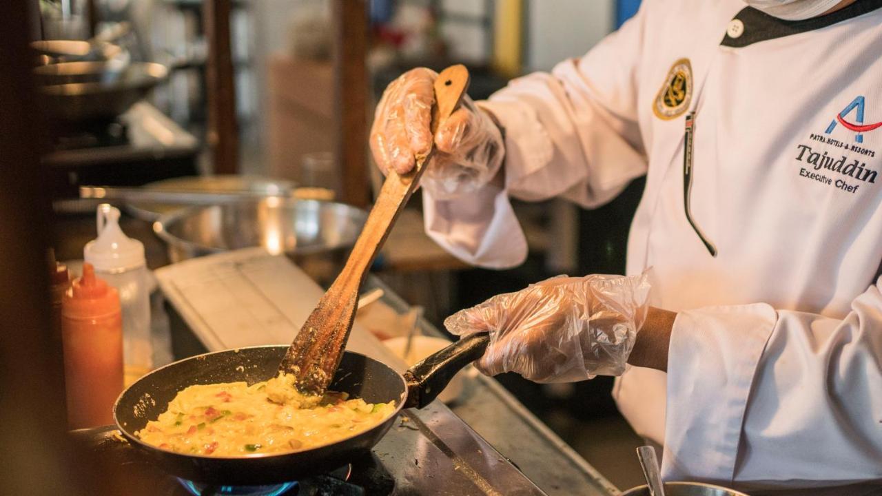 Patra Dumai Hotel Eksteriør bilde