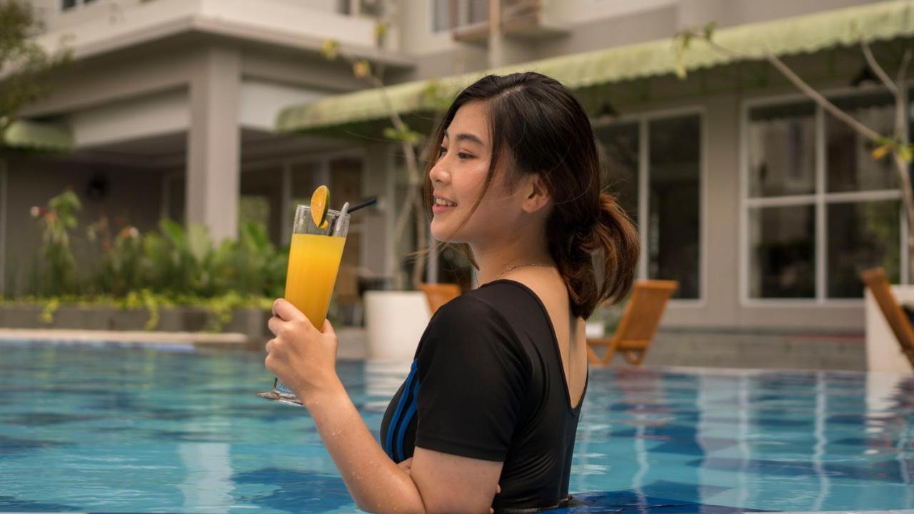 Patra Dumai Hotel Eksteriør bilde